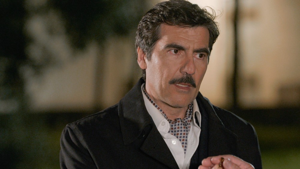 Έρωτας φυγάς - ΑΝΤ1 Έρωτας φυγάς - ΑΝΤ1