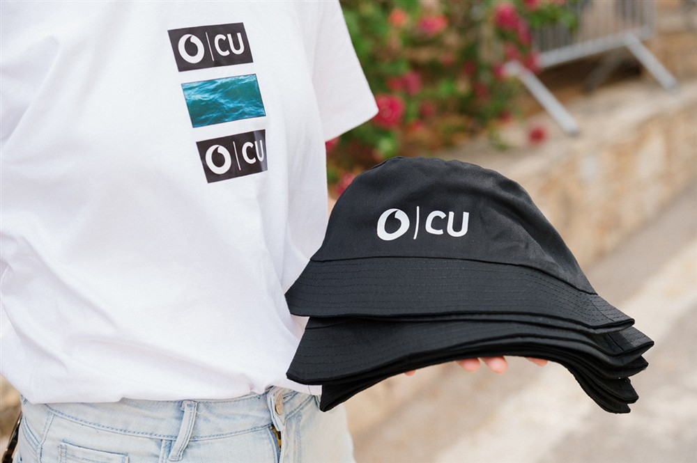 CU - Bull Cliff Diving CU - Bull Cliff Diving