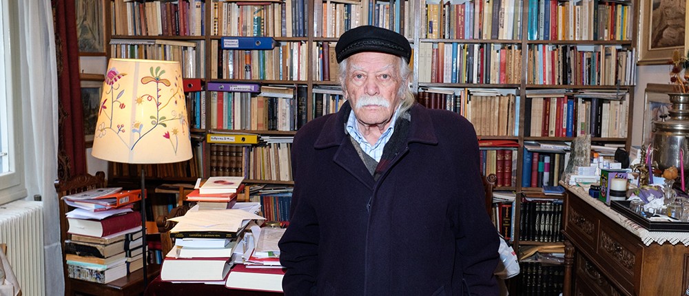 Μανώλης Γλέζος