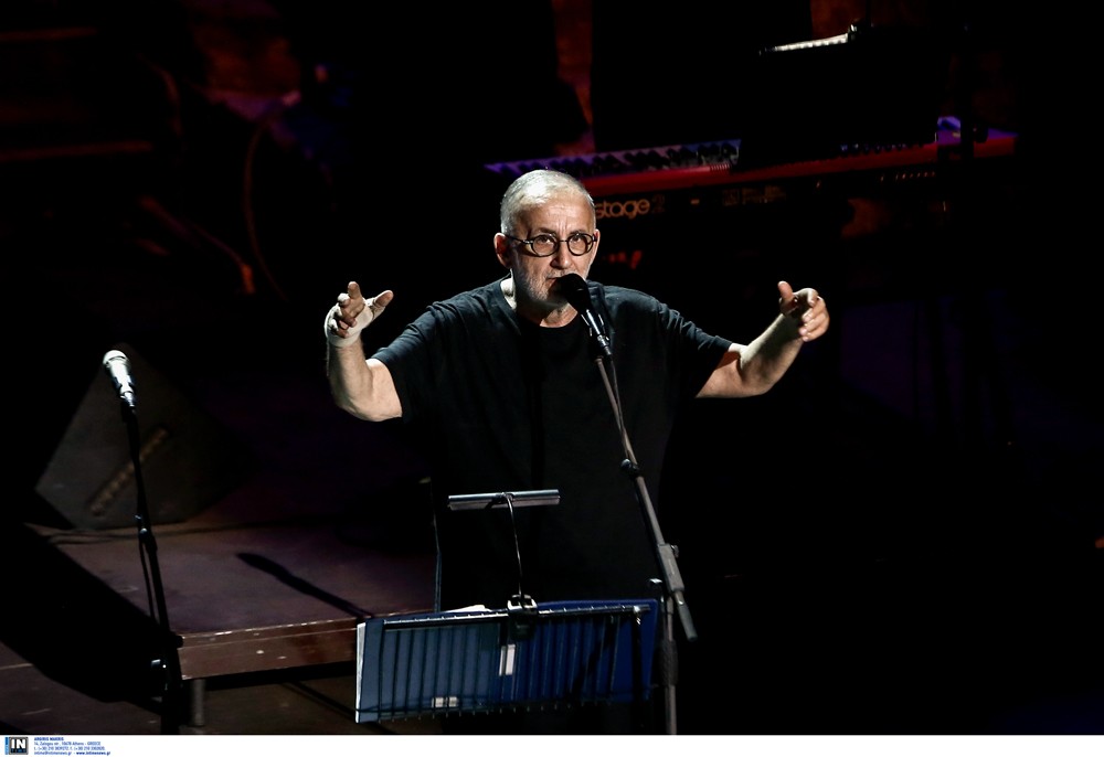 Θάνος Μικρούτσικος Θάνος Μικρούτσικος