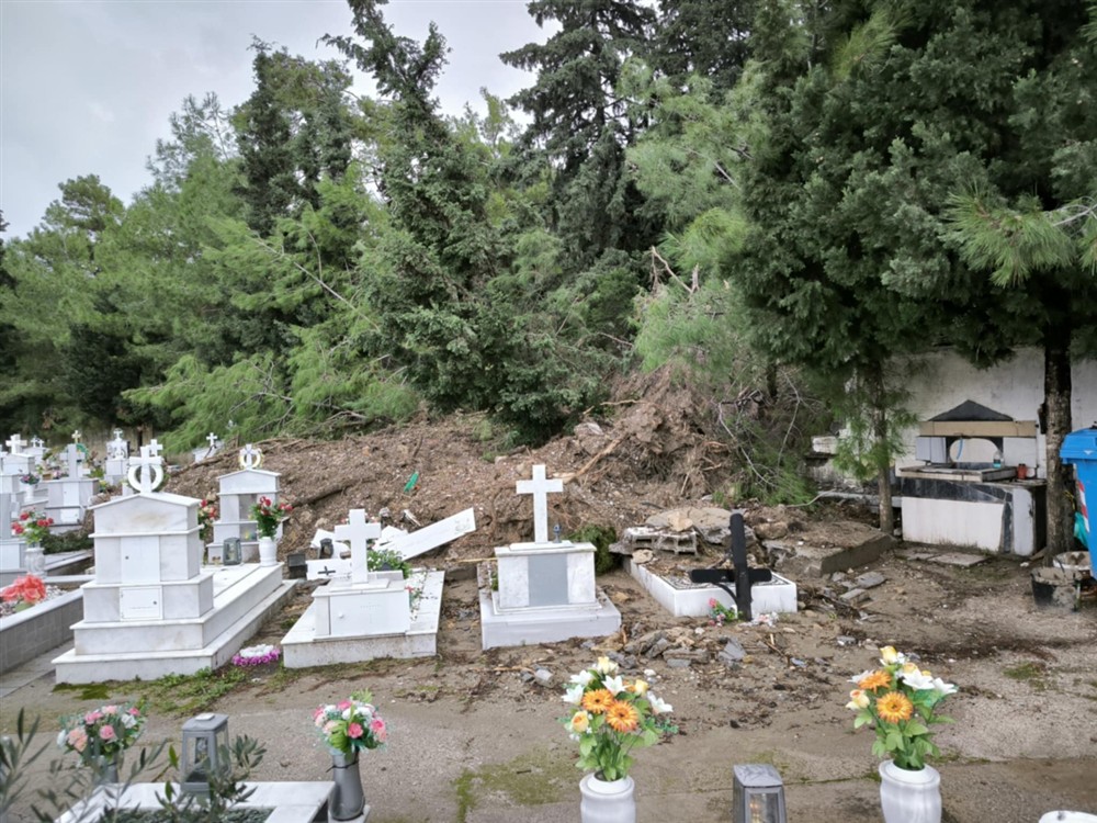 Ρόδος - Ιάλυσος - Μνήματα - κατολίσθηση Ρόδος - Ιάλυσος - Μνήματα - κατολίσθηση