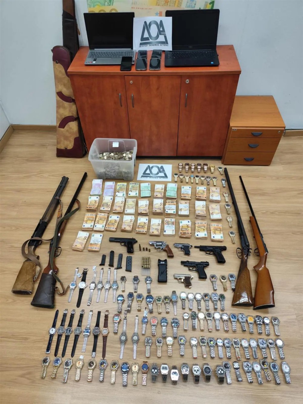 Εγκληματική οργάνωση - “μαϊμού” προϊόντα - ρολόγια Εγκληματική οργάνωση - “μαϊμού” προϊόντα - ρολόγια