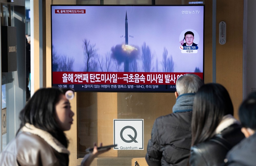 Πύραυλος - εκτόξευση πυραύλου - Βόρεια Κορέα Πύραυλος - εκτόξευση πυραύλου - Βόρεια Κορέα