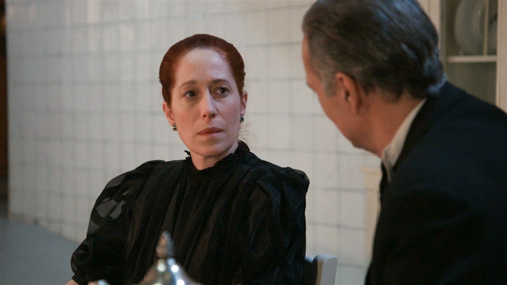 Κόρα Καρβούνη