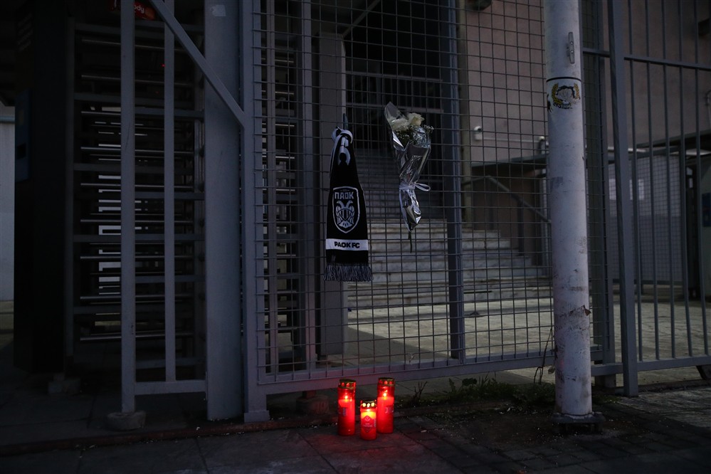 Τούμπα - Μεσίστιες σημαίες