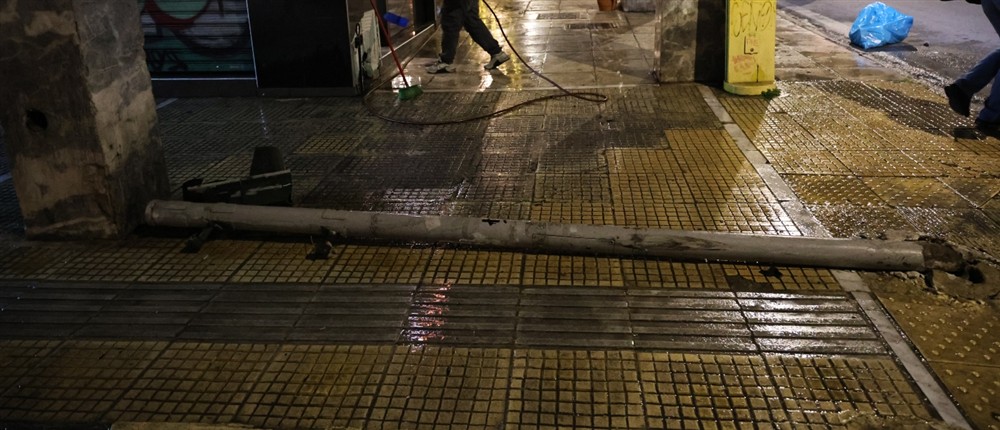 τροχαιο - εξαρχεια