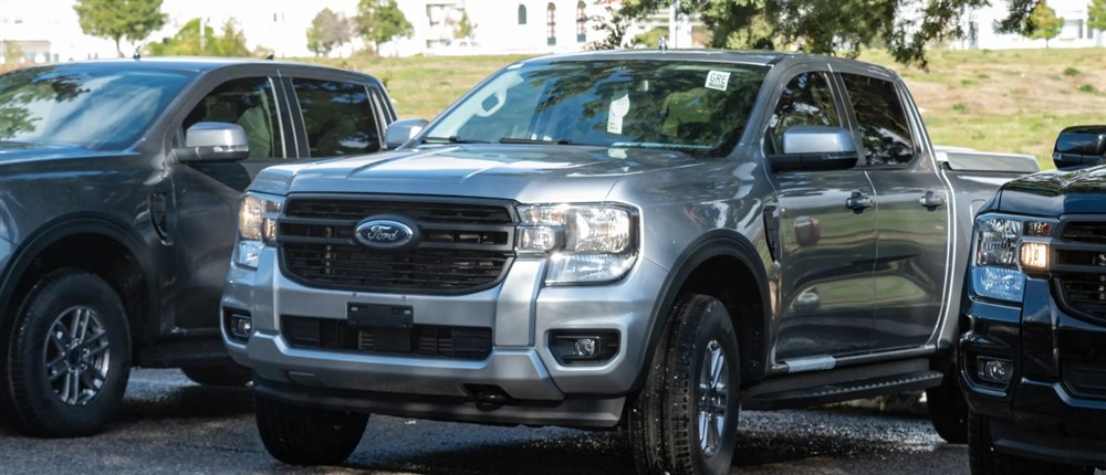 Ελληνική Αστυνομία - οχήματα - αγροτικό Ελληνική Αστυνομία - οχήματα - αγροτικό