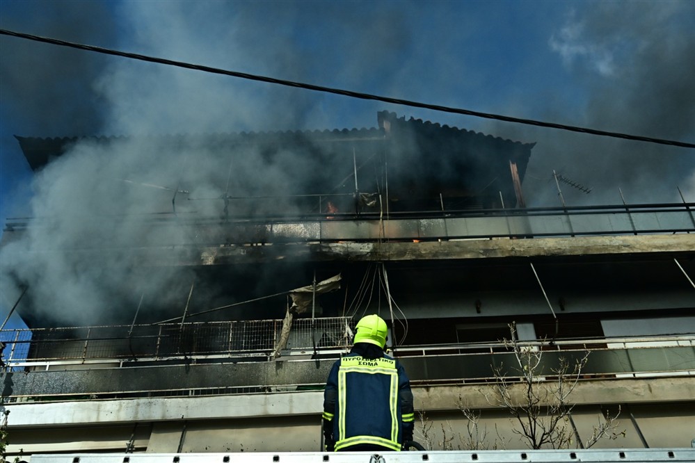 Χαιδάρι - φωτιά σε σπίτι Χαιδάρι - φωτιά σε σπίτι