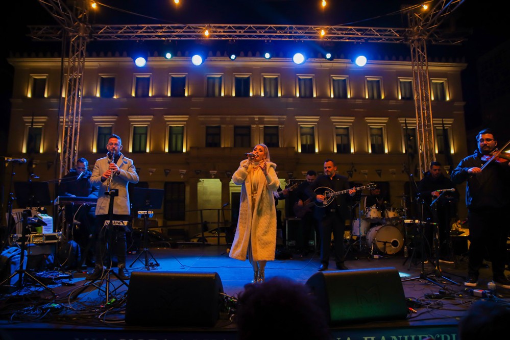 ΔΗΜΟΤΙΚΟ ΑΘΗΝΑΙΚΟ ΠΑΝΗΓΥΡΙ παρέα με τη ΦΙΞ ΕΛΛΑΣ