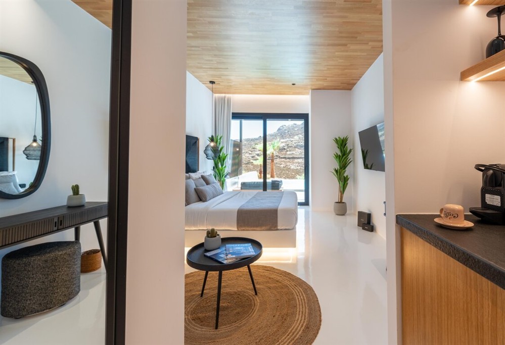 Μύκονος Οικονομόπουλος Μύκονος Οικονομόπουλος