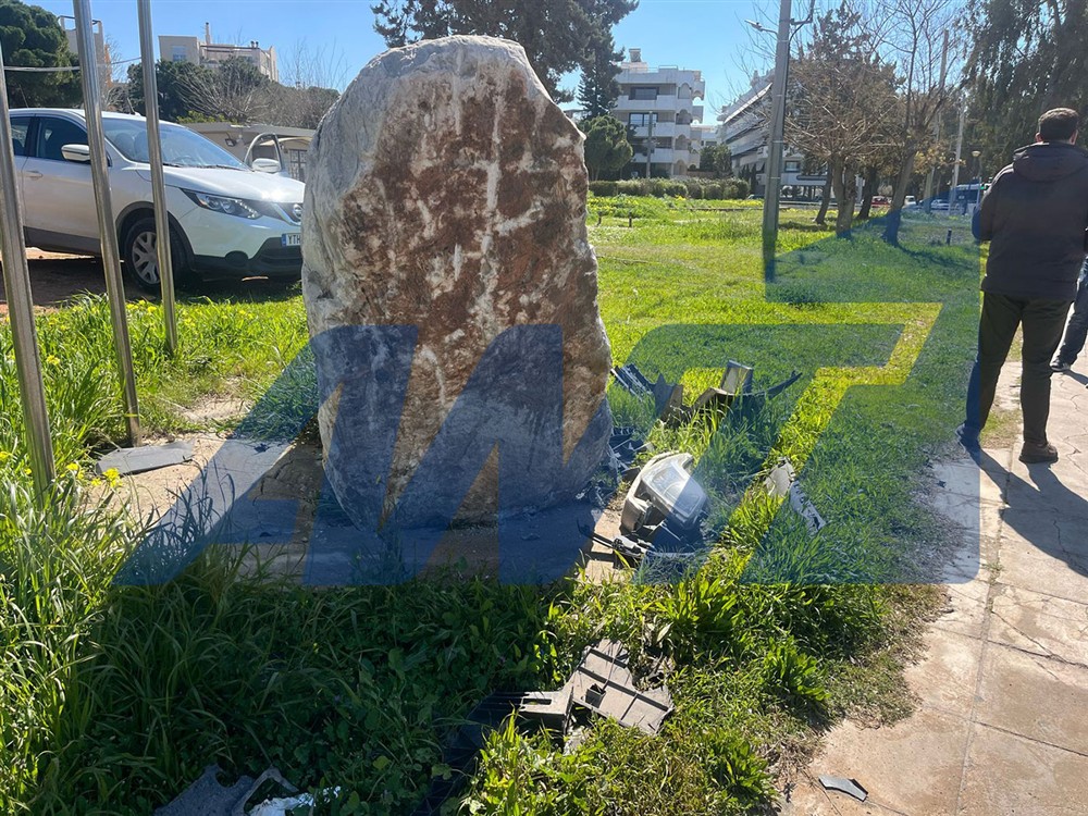 Τροχαίο στη Γλυφάδα Τροχαίο στη Γλυφάδα