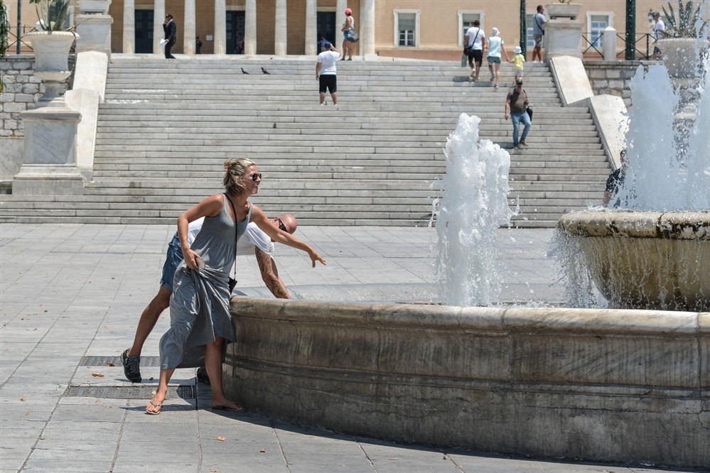 Σύνταγμα - σιντριβάνι Σύνταγμα - σιντριβάνι