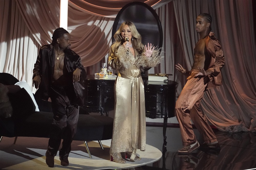 Μαράια Κάρεϊ