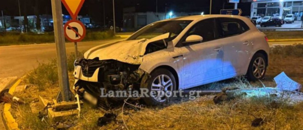 Λαμία: Τροχαίο στον κυκλικό κόμβο στην είσοδο της πόλης – Σώοι οι δύο επιβαίνοντες