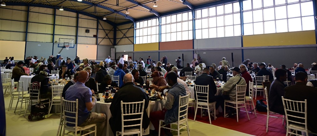 Πασχαλινά Γεύματα Αγάπης από τον δήμο Αθηναίων σε άστεγους και ευάλωτους πολίτες