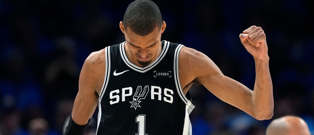 NBA: Σαν Αντόνιο Σπερς και Νίου Γιορκ Νικς θα αναμετρηθούν στους τελικούς