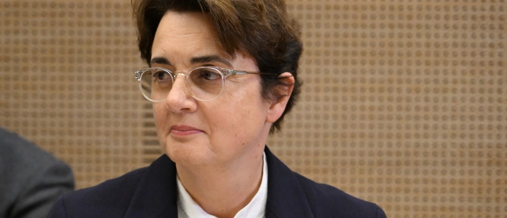 Γαλλία: Παραιτήθηκε η διευθύντρια του Μουσείου του Λούβρου