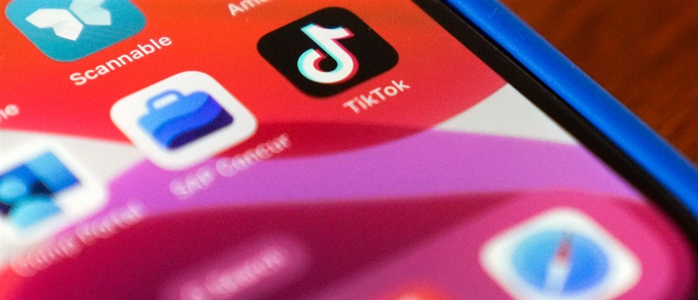 Τα social media είναι τόσο βλαβερά για τα παιδιά όσο το κάπνισμα, σύμφωνα με τους Βρετανούς γιατρούς