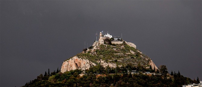 Λυκαβηττός: “Εφιάλτης” για 22χρονη που δέχθηκε επίθεση