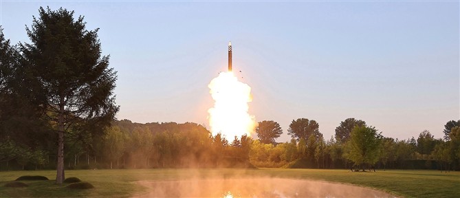 Βόρεια Κορέα: Εκτόξευσε βαλλιστικούς πυραύλους προς τη θάλασσα της Ιαπωνίας