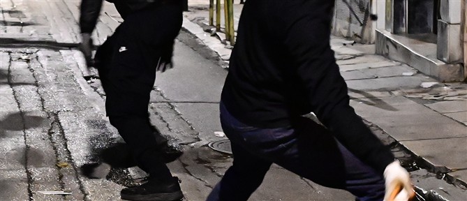 Σοκ στις Κυκλάδες: Άγριος ξυλοδαρμός ανηλίκου - Τον άφησαν λιπόθυμο και τραβούσαν βίντεο