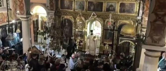 Πραγματοποιήθηκε η Πρώτη Ανάσταση στην Κέρκυρα: Το έθιμο του τεχνητού σεισμού στην Παναγία των Ξένων