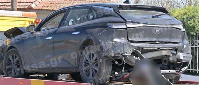 Καραμπόλα στη Λάρισα: Ένας άνδρας διασωληνώθηκε στο Πανεπιστημιακό Νοσοκομείο (εικόνες)