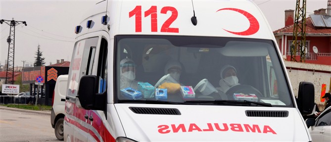 Tραγωδία σε δρόμο της Τουρκίας: Μίνι λεωφορείο ανετράπη – 1 νεκρός και 12 τραυματίες