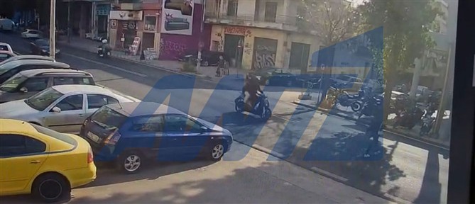 Τροχαίο στη Λιοσίων: Συνελήφθη ο οδηγός του δικύκλου - Βίντεο ντοκουμέντο από τη στιγμή της παράσυρσης της 16χρονης