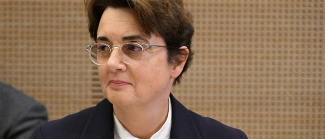 Γαλλία: Παραιτήθηκε η διευθύντρια του Μουσείου του Λούβρου