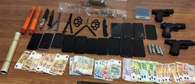 "Άγουροι" διακινητές ναρκωτικών - 11 συλλήψεις - "Ξήλωμα" εγκληματικών οργανώσεων (βίντεο)