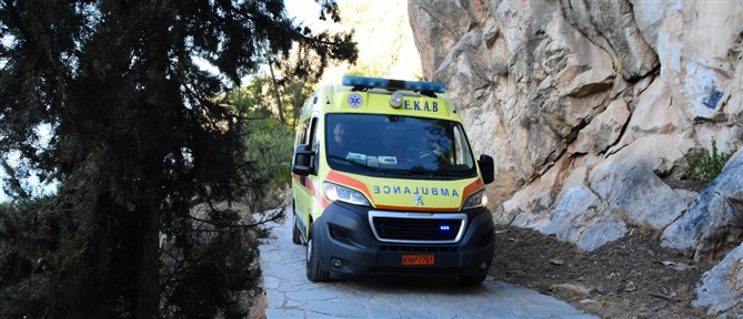 Θανατηφόρο τροχαίο στη Φολέγανδρο - Νεκρή μια 71χρονη